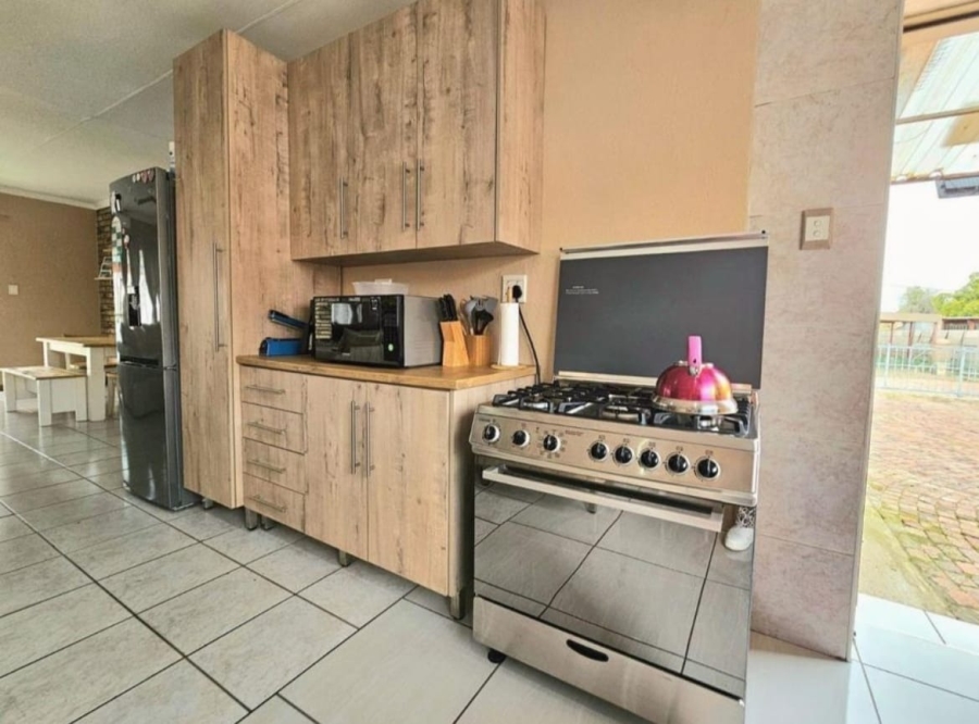 3 Bedroom Property for Sale in Miederpark North West
